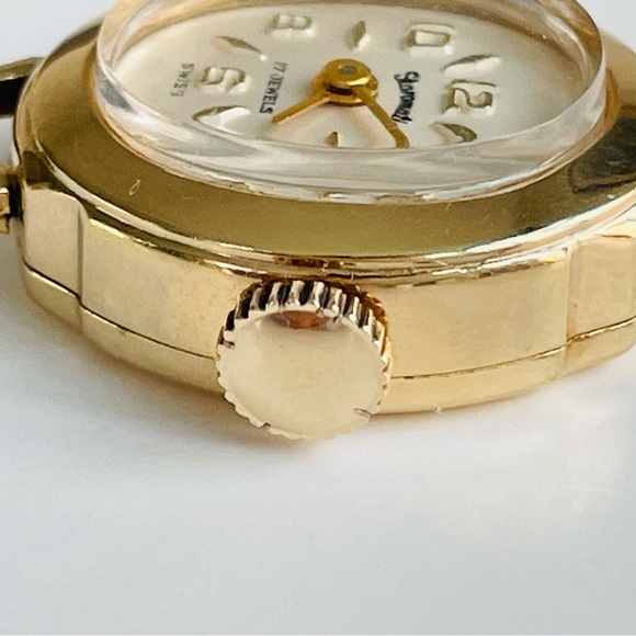 Staromatic Swiss Golden Watch Pendant with 17 Jewels - Picture 15 of 16
